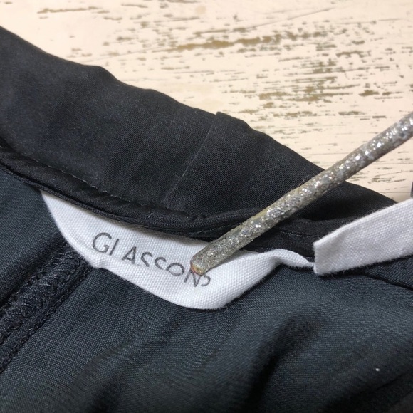 Glassons elegant black crop with buttons, size 6. - Picture 4 of 6